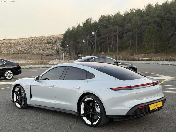 Umut autodan hatasız porsche taycan