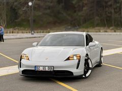 Umut autodan hatasız porsche taycan