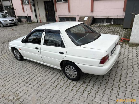 FORD ESCORT 1.6 16 V
