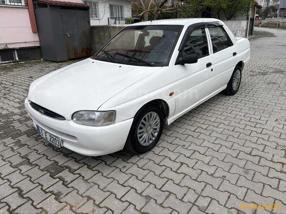FORD ESCORT 1.6 16 V