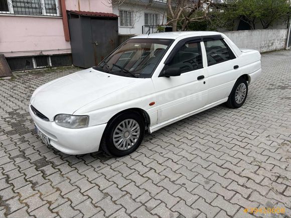 FORD ESCORT 1.6 16 V