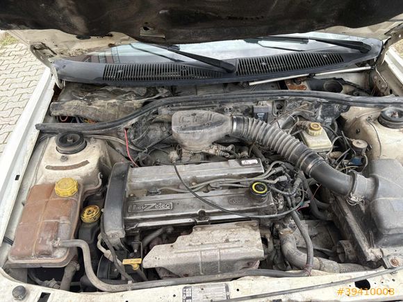 FORD ESCORT 1.6 16 V