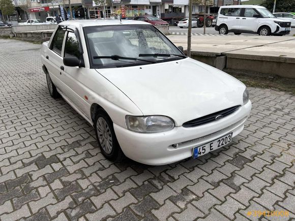 FORD ESCORT 1.6 16 V