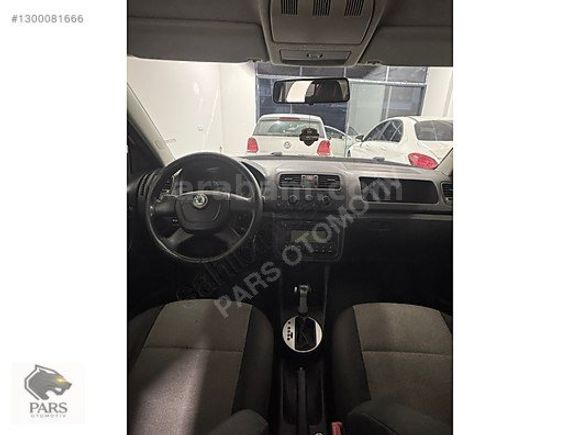 OTOMATİK VİTES 2010 MODEL SKODA FABİA (KREDİ KARTI GEÇERLİDİR.)