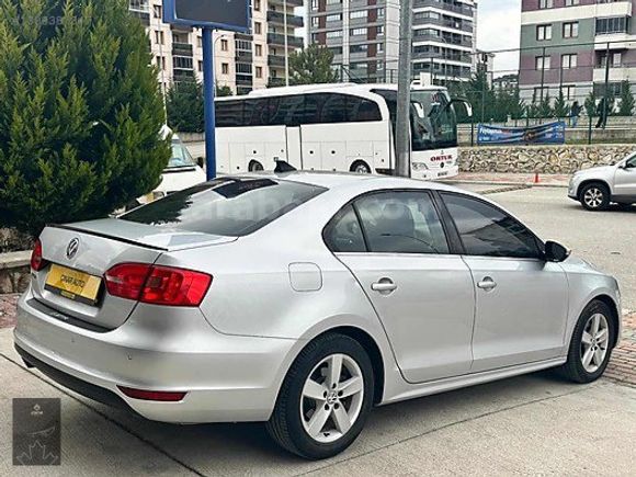 ÇINAR'DAN 2012 VW JETTA OTOMATİK DÜŞÜK KM
