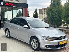 ÇINAR'DAN 2012 VW JETTA OTOMATİK DÜŞÜK KM