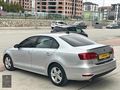ÇINAR'DAN 2012 VW JETTA OTOMATİK DÜŞÜK KM