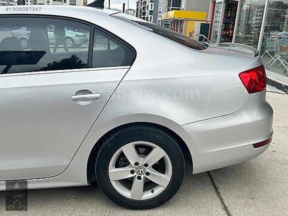 ÇINAR'DAN 2012 VW JETTA OTOMATİK DÜŞÜK KM