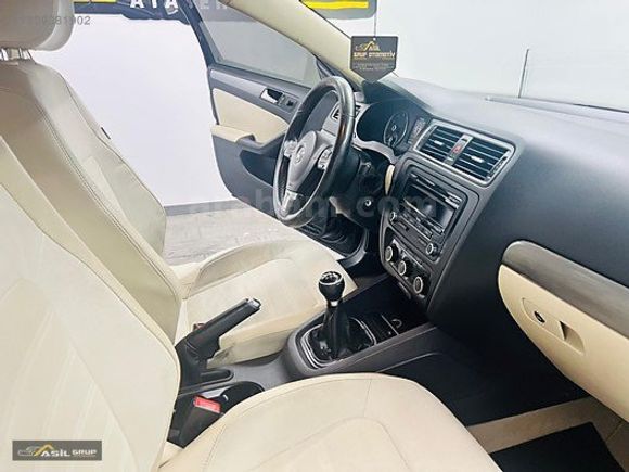 ASİL'DEN 2011 YENİ KASA VW JETTA 1.4 TSİ MANUEL 196.100 KM