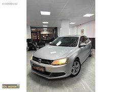 DEĞİŞENSİZ VOLKSWAGEN JETTA 1.4 TSI KUSURSUZ TEMİZLİKTE