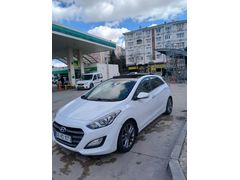 Sahibinden Hyundai i30 1.6 GDi Elite 2015 Model  77.000 km Beyaz