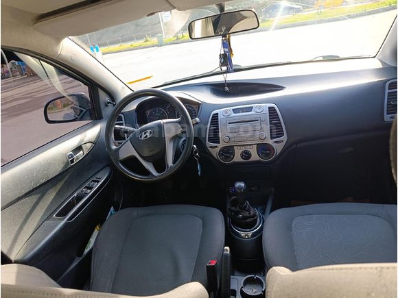 Sahibinden Hyundai i20 1.4 CRDi Team 2011 Model Mardin 190.000 km Füme