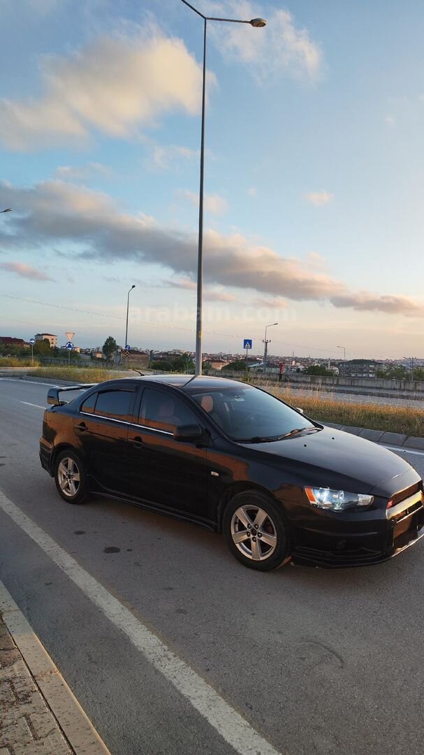 Sahibinden Mitsubishi Lancer 1.5 Invite 2011 Model Kocaeli 240.000 km Siyah 4