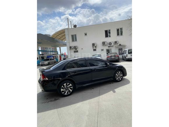 Sahibinden Honda Civic 1.6i VTEC Dream 2009 Model 