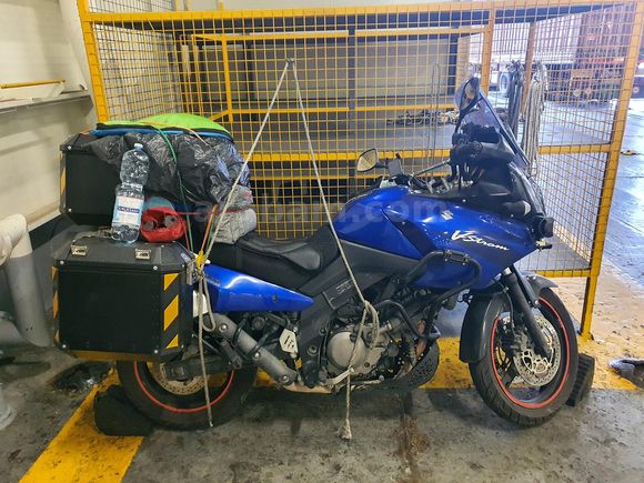  Suzuki V-Strom DL650 Marşa Bas Dünyayı Gez 