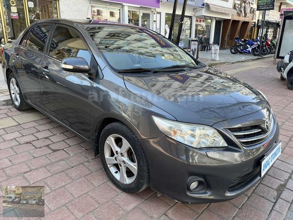 2012 COROLLA 1.4 D-4D ELEGANT OTOMATİK VİTES ÇOK TEMİZ