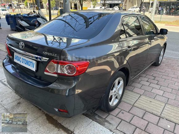 2012 COROLLA 1.4 D-4D ELEGANT OTOMATİK VİTES ÇOK TEMİZ