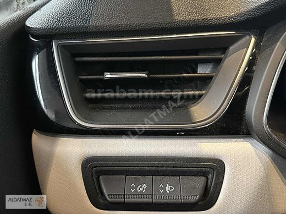 ALDATMAZ PLAZADAN BOYASIZ 2020 RENAULT CAPTUR TCE İCON 1.3 tce