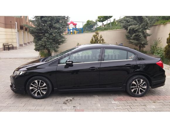 Sahibinden Honda Civic 1.6i VTEC Black Edition 2015 Model 