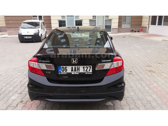 Sahibinden Honda Civic 1.6i VTEC Black Edition 2015 Model 