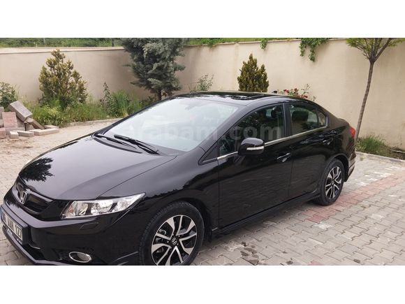 Sahibinden Honda Civic 1.6i VTEC Black Edition 2015 Model 