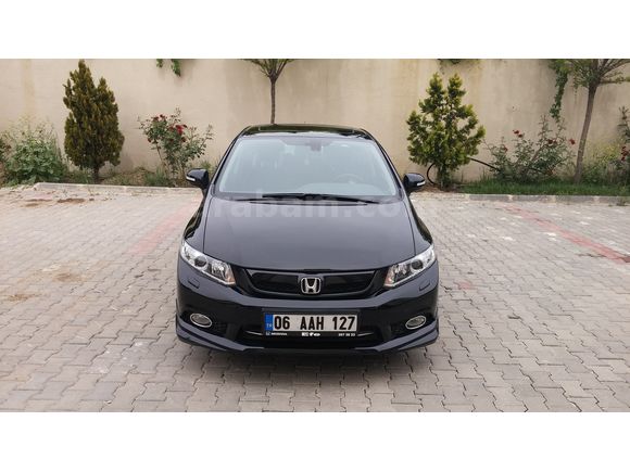 Sahibinden Honda Civic 1.6i VTEC Black Edition 2015 Model 
