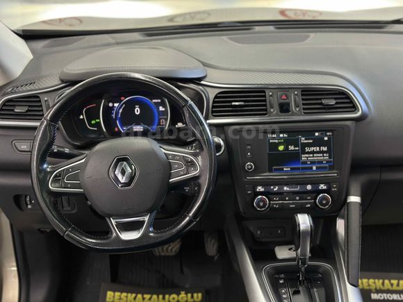 BEŞKAZALIOĞLU // 2018 KADJAR 1.5DCI ICON+EDC CAM TAVAN+MASON