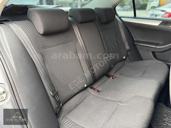 2014+ÇKŞLI+JETTA+1.6TDİ+TRENDLİNE+MANUEL+GENİŞ+EKRAN+GERİ+GÖRÜŞ