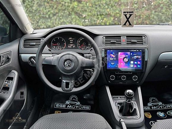 2014+ÇKŞLI+JETTA+1.6TDİ+TRENDLİNE+MANUEL+GENİŞ+EKRAN+GERİ+GÖRÜŞ