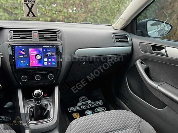 2014+ÇKŞLI+JETTA+1.6TDİ+TRENDLİNE+MANUEL+GENİŞ+EKRAN+GERİ+GÖRÜŞ