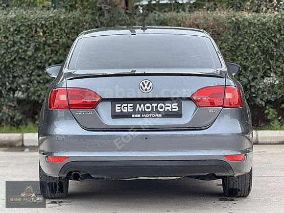 2014+ÇKŞLI+JETTA+1.6TDİ+TRENDLİNE+MANUEL+GENİŞ+EKRAN+GERİ+GÖRÜŞ