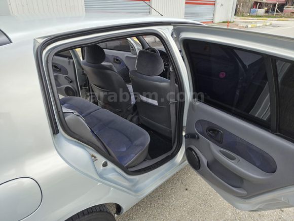 Sahibinden Renault Clio 1.6 RTE 2000 Model