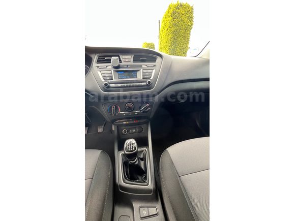 Sahibinden Hyundai i20 1.4 CRDi Style 2017 Model 