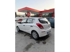 son 1 hafta satılıyor Sahibinden Hyundai i20 1.4 CRDi Jump 2013 Model  187000 km Beyaz