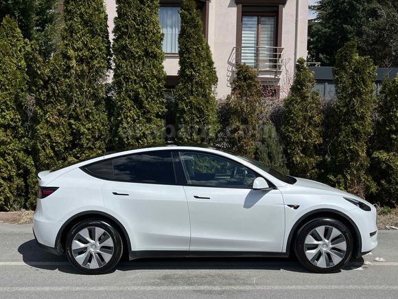 Sahibinden Tesla Model Y Standart Range 2024 Model 