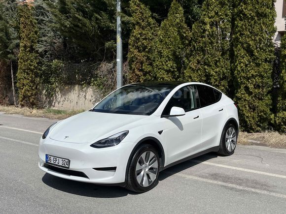 Sahibinden Tesla Model Y Standart Range 2024 Model 
