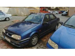 -Temiz Renault 19-