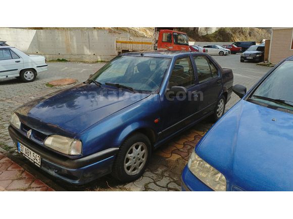 -Temiz Renault 19-