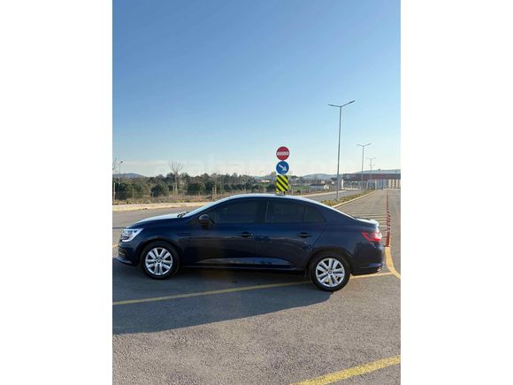 Sahibinden Renault Megane 1.3 TCe Joy 2022 Model 
