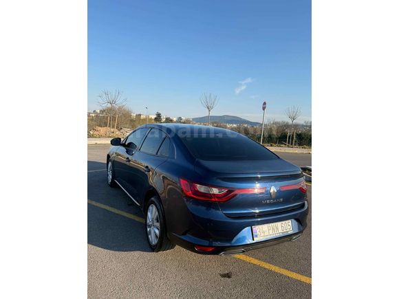 Sahibinden Renault Megane 1.3 TCe Joy 2022 Model 