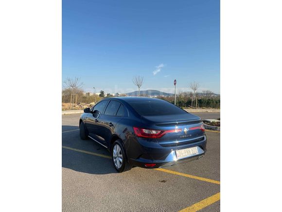 Sahibinden Renault Megane 1.3 TCe Joy 2022 Model 