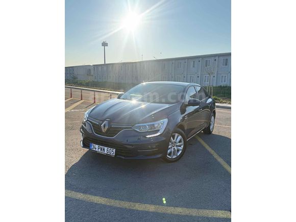 Sahibinden Renault Megane 1.3 TCe Joy 2022 Model 