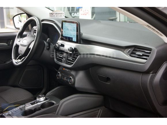 "1.500.000TL KREDİ-FORD KUGA TİTANİUM 1.5 ECOBLUE-BOYASIZ"