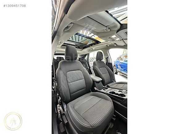 BOYASIZ 2020 KUGA 1.5 DİZEL TİTANİUM CAM TAVAN OTOMATİK HATASIZ