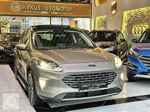 BOYASIZ 2020 KUGA 1.5 DİZEL TİTANİUM CAM TAVAN OTOMATİK HATASIZ
