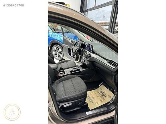 BOYASIZ 2020 KUGA 1.5 DİZEL TİTANİUM CAM TAVAN OTOMATİK HATASIZ
