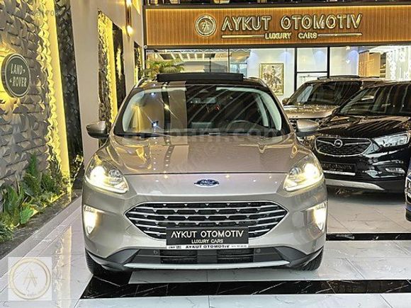 BOYASIZ 2020 KUGA 1.5 DİZEL TİTANİUM CAM TAVAN OTOMATİK HATASIZ