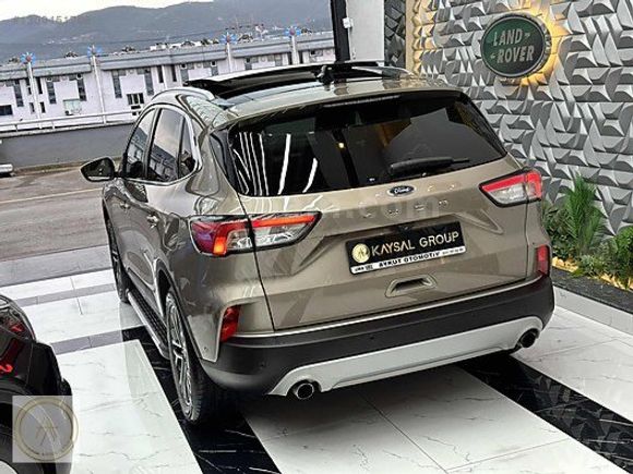 BOYASIZ 2020 KUGA 1.5 DİZEL TİTANİUM CAM TAVAN OTOMATİK HATASIZ