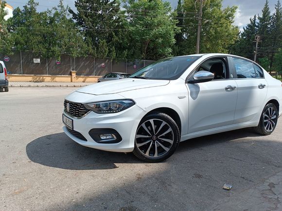 Düşük kilometre full servis bakımlı Sahibinden Fiat Egea mirror
