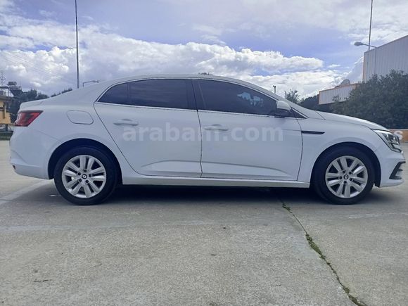 YETKİLİ SERVİS BAKIMLI MEGANE 4